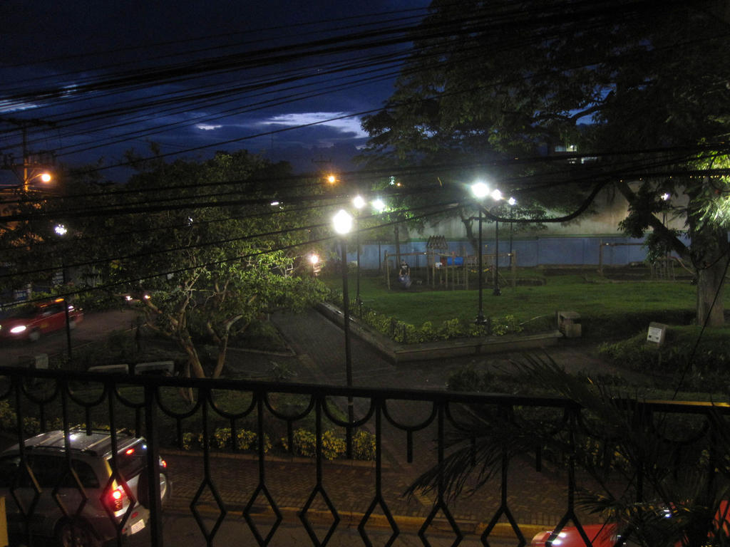 Alajuela Backpackers Airport Hostel Extérieur photo