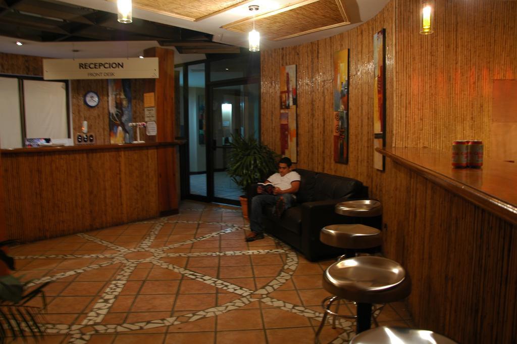 Alajuela Backpackers Airport Hostel Chambre photo