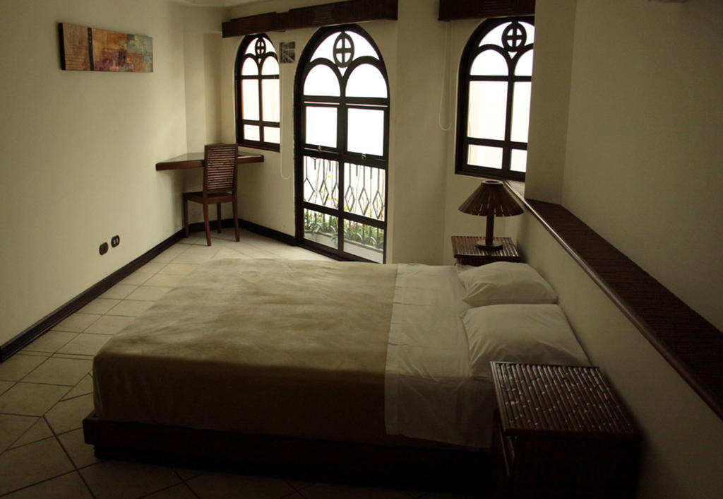 Alajuela Backpackers Airport Hostel Chambre photo