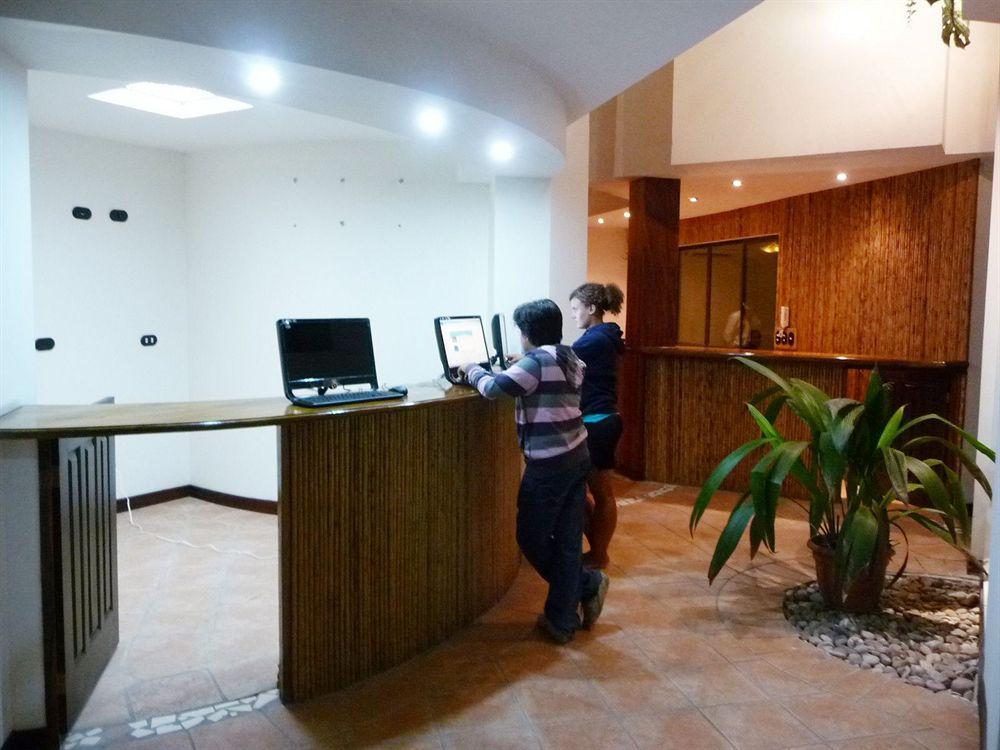 Alajuela Backpackers Airport Hostel Extérieur photo