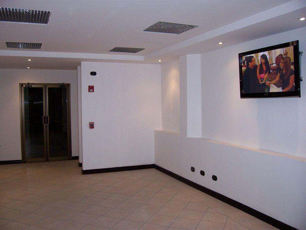 Alajuela Backpackers Airport Hostel Extérieur photo