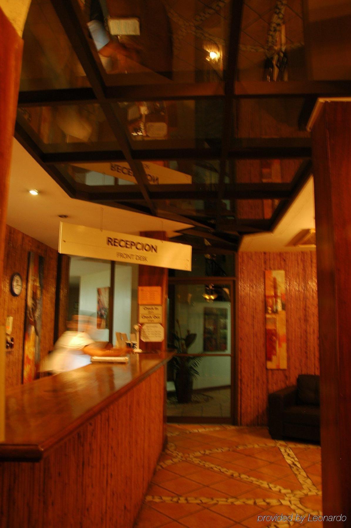 Alajuela Backpackers Airport Hostel Extérieur photo